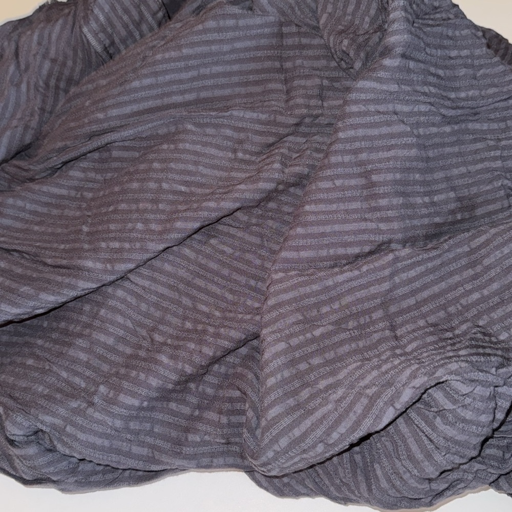 NWOT Carly Jean Los Angeles Navy Sheith Raw Hem Long Sleeve Midi Dress - Picture 11 of 16